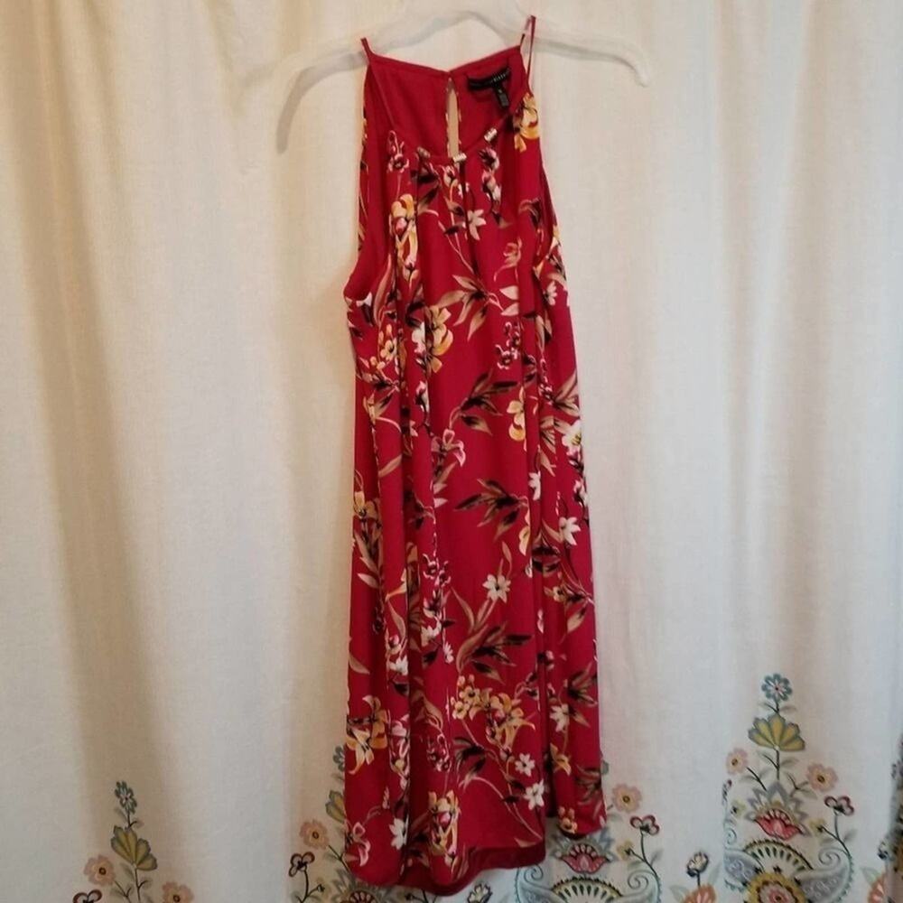 WHBM red floral dress‎